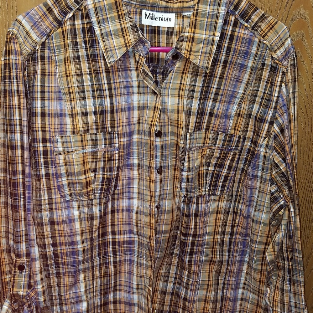 Long sleeve Button Down. Size L